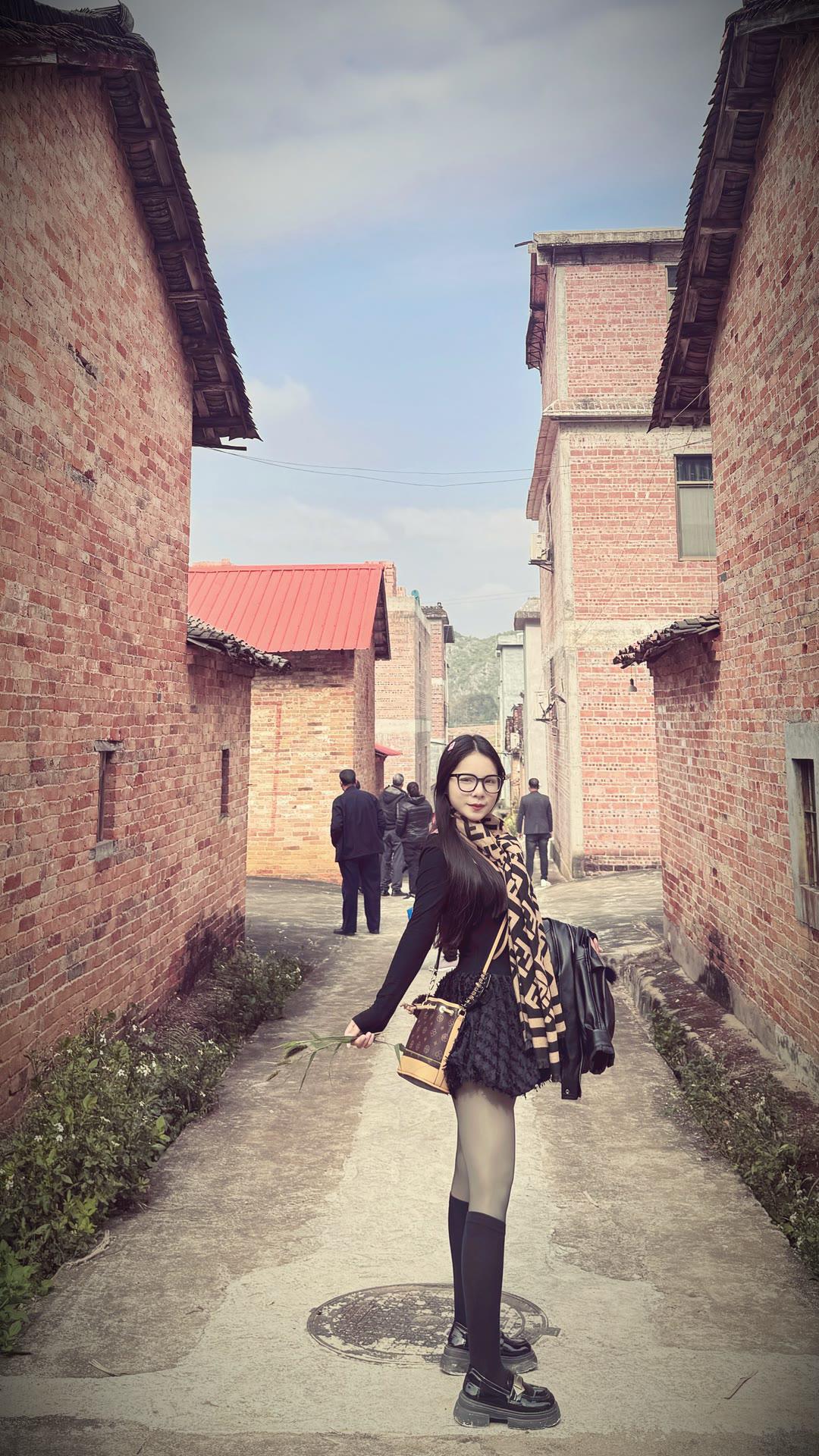 有哪些女生日常好看穿搭可以借鉴