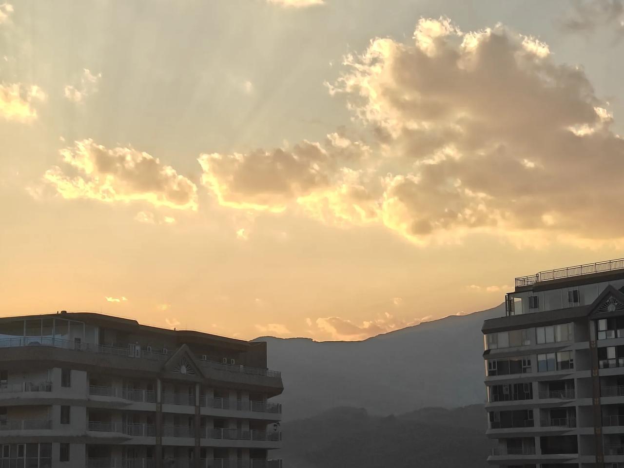 截止到现在，哈尔滨家乡过来的挚爱亲“朋”。已经到西双版纳景洪三拨了，我一辈子不交