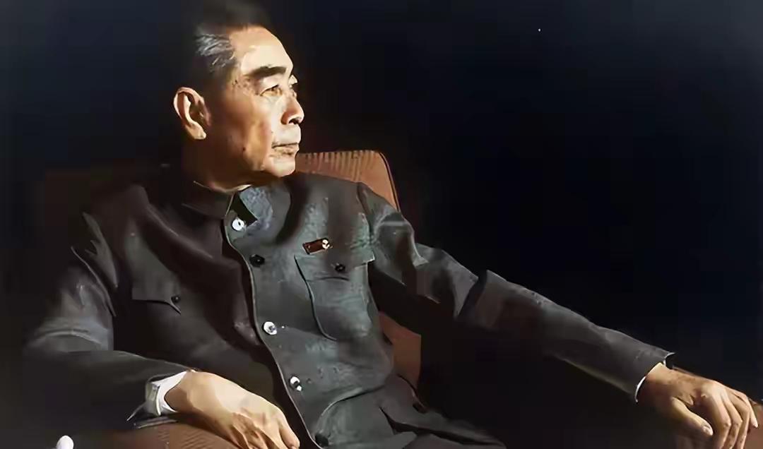 周总理的威信有多高？1931年罢免表决，18人拍桌反对让苏联代表懵了周总理