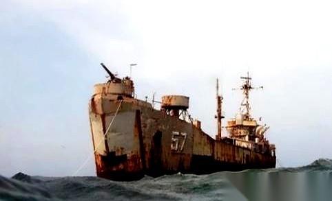 一个菲律宾特种兵的手指头被我们夹了，全世界的聚光灯“唰”一下就打过来了。搞得好