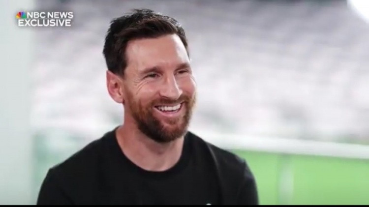 梅西: GOAT? 作为阿根廷人而言始终是马拉多纳 我已经不再年轻