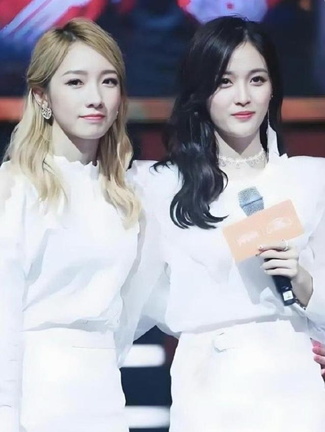 吴宣仪ins取关了孟美岐和宋妍霏现在才曝光也太后知后觉了，前段时间吴宣仪和宋妍