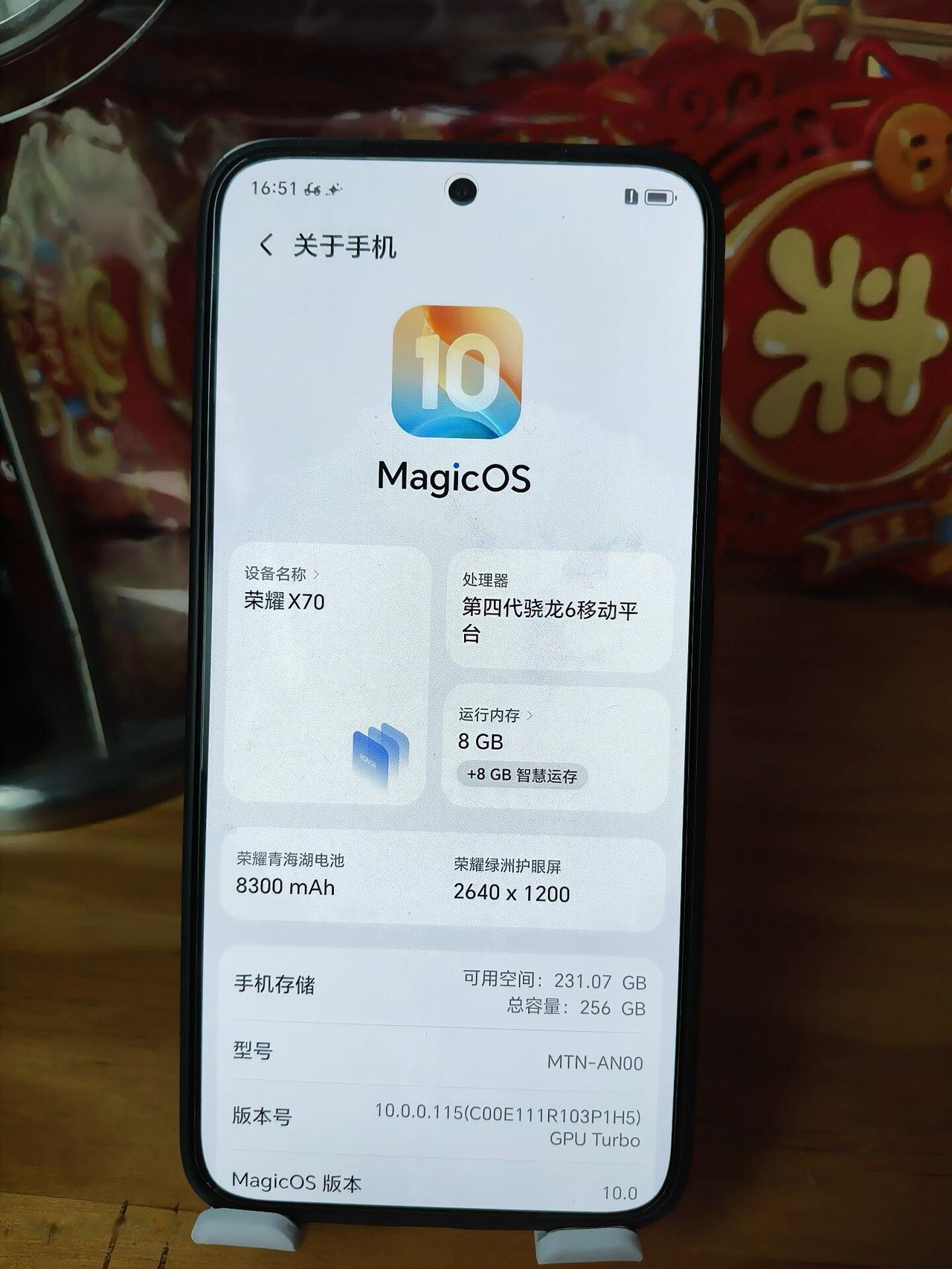 给长辈送手机，别再傻傻看参数了。网友真实经历，1500的预算挑了一圈，最后