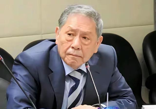 台湾退役中将帅化民又说出了一段大实话！帅化民说：台湾人不要迷信血浓于水，中国人不