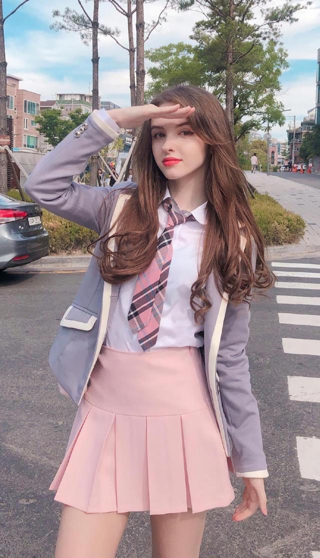 乌克兰真正棘手的难题，恐怕远不止战后城市与家园该如何重建。待到硝烟散尽，一个十分