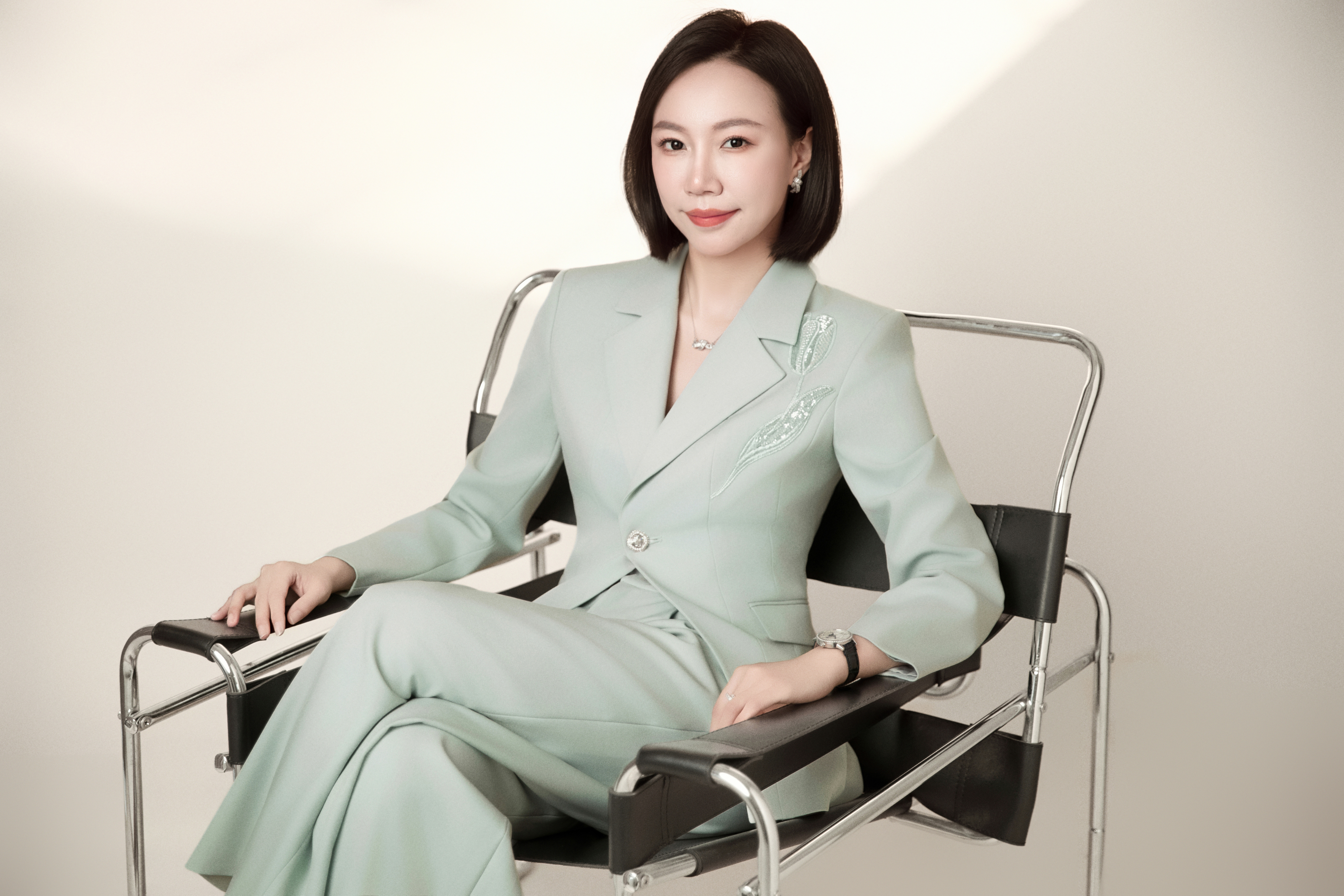 新的形象照|薄荷绿塞满整个夏天