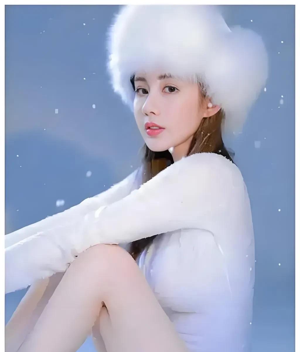 韦雪自己承认，她的热度大不如从前了。有粉丝征求韦雪的意见，她想做韦雪的切片，可