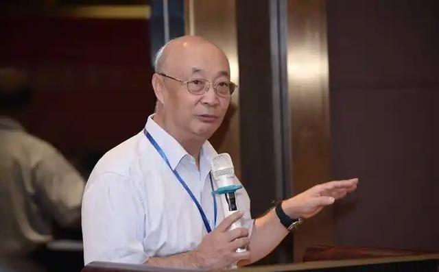 打脸了？2015年，二胎政策推出，权威专家翟振武教授掷地表示：“一旦开放二胎，未