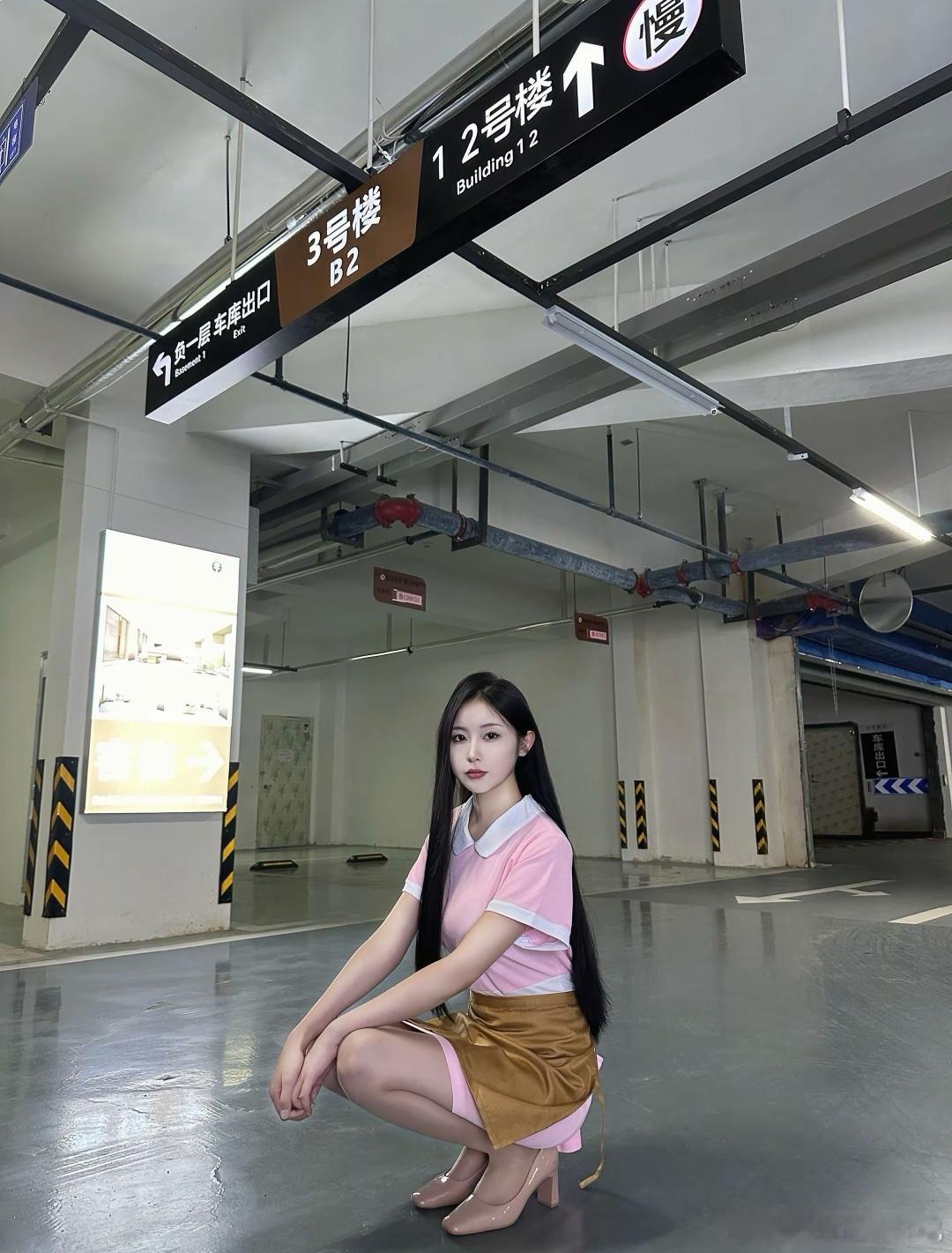 约拍超震撼年味大赏美女绘梦长廊