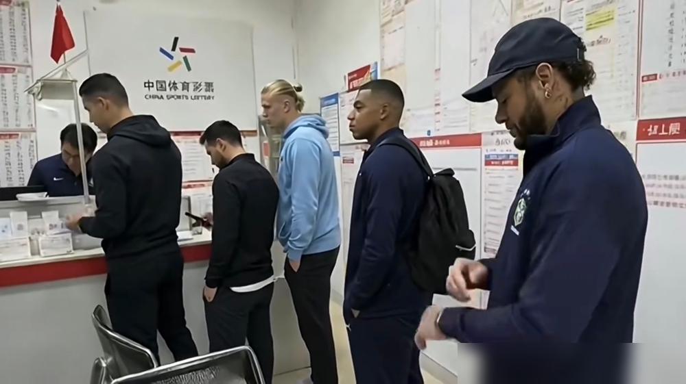 一个17岁的小孩，现在值多少钱？答案是，2亿欧元。折合人民币，差不多16