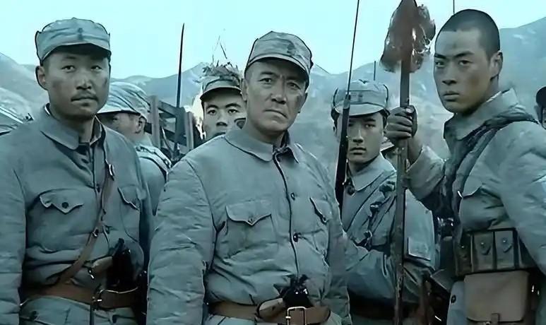都说《亮剑》里李云龙一个营干掉日军观摩团是神剧，可真实历史比这狠多了。1943