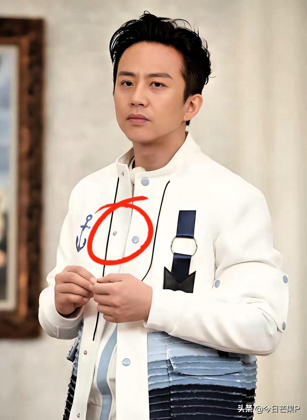 拔了扒一下邓超的感情史，​才惊奇地发现​邓超的初恋不是孙俪，也不是郝蕾​而
