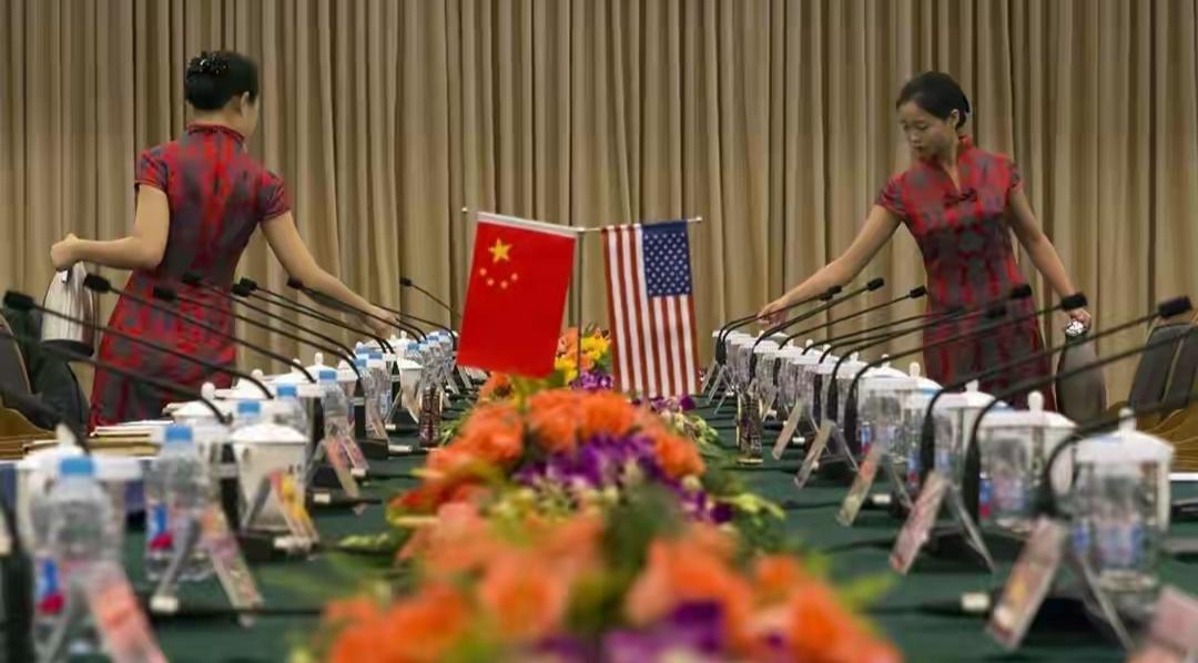 特朗普对华三连击！中国这次不忍了！三件事炸锅了👇1.美国要抄制裁俄