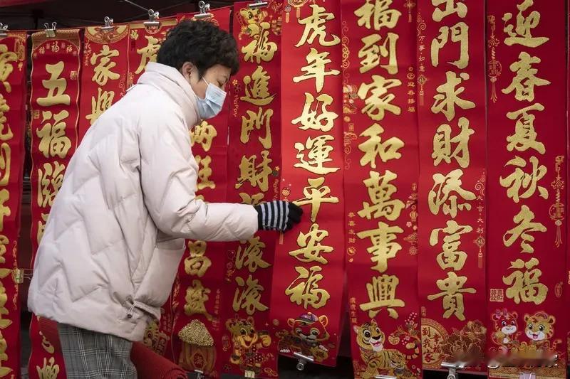 最近郑丽文访大陆的消息闹得沸沸扬扬。岛内亲绿媒体爆料，郑丽文会在农历新年前后以“