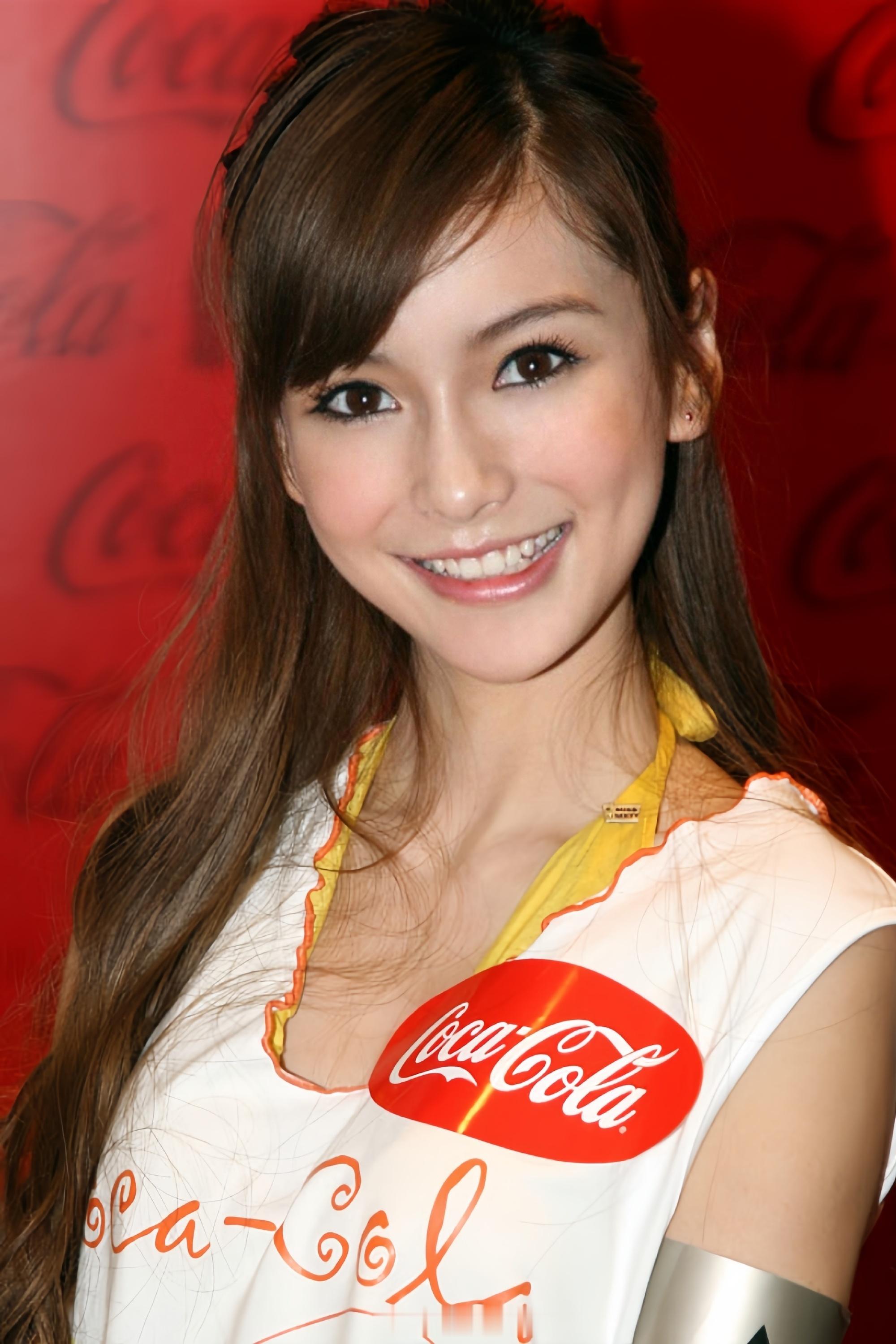 angelababy|杨颖“你是夏日繁华的樟树，在我心里生根发芽。”