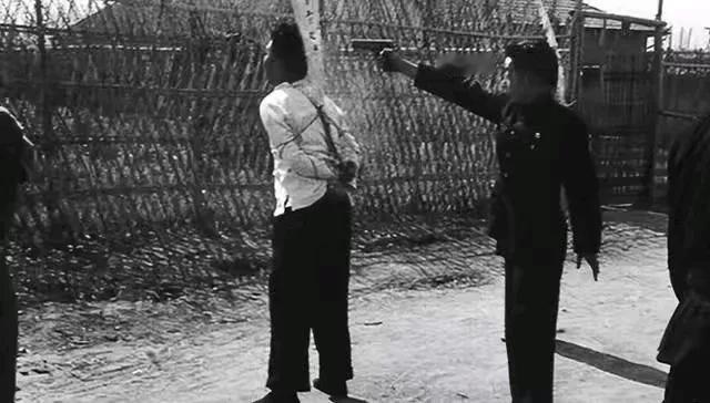 1948年,10多名地下党因越狱失败被拉去枪毙,走不动在途中被枪毙,仅有4人走到