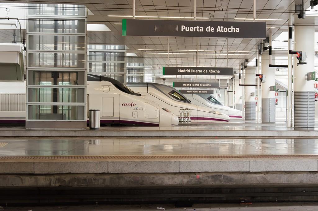 西班牙交通大臣为采购高铁考察多国，结果彻底颠覆认知。先访德国西门子，对方不仅交付