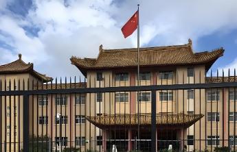 日本先把赴日签证费一口气涨了5倍又抬高三倍离境税，明摆着把办签证的中国游客当