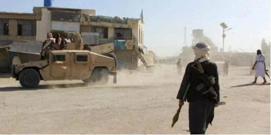 一觉醒来，这两个邻国大打出手了 2月27号早上，不少人打开新闻都吓了一