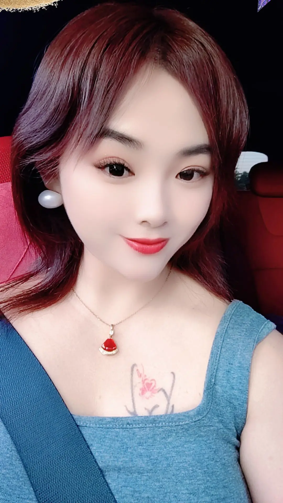 接了个芭比娃娃睫毛！美美哒
