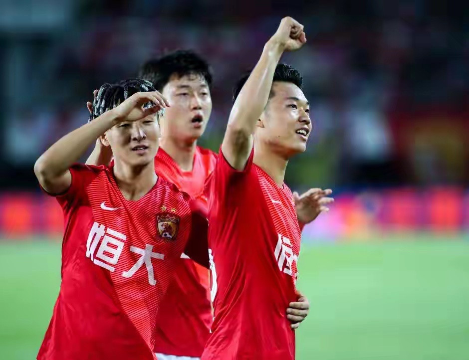 国足受邀"平行世界杯"？外媒爆料遭辟谣现实阻力难破近期，外媒传出俄罗斯拟牵头举