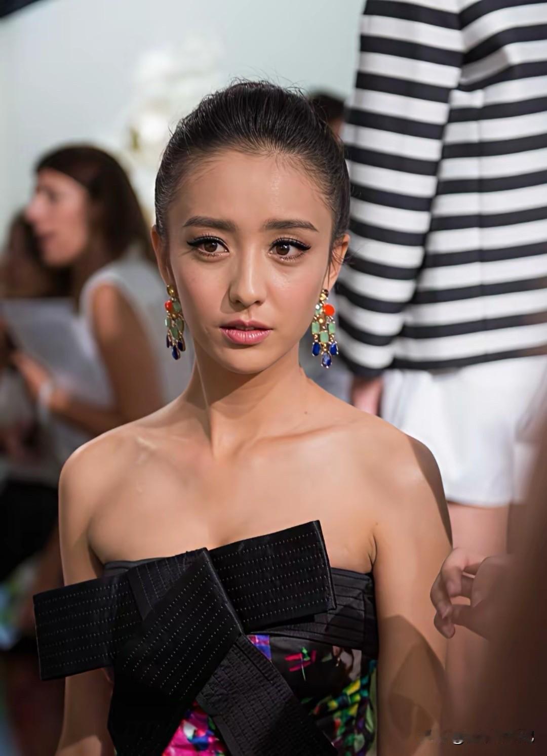 当年的审美穿搭真的是一言难尽！