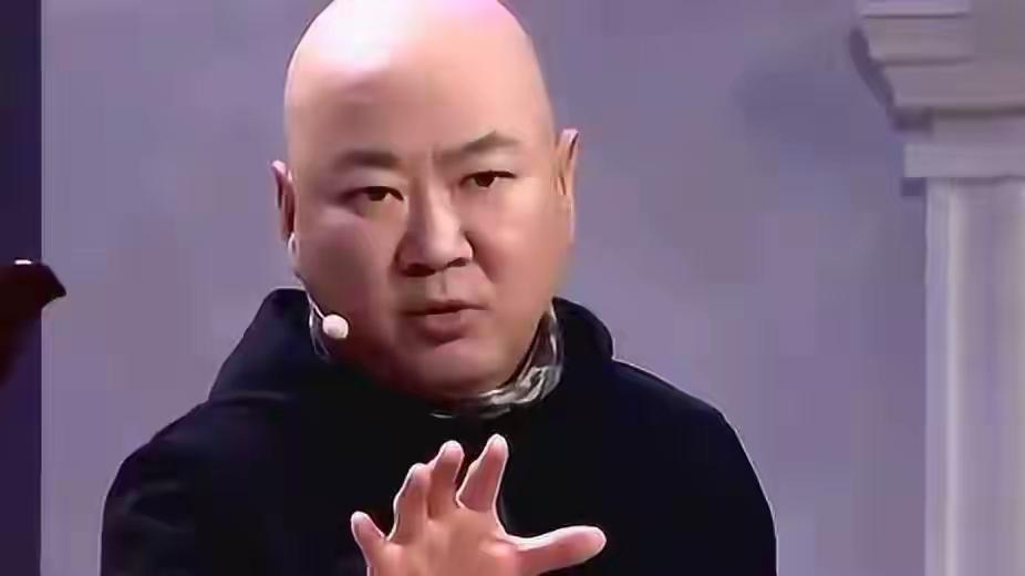 春晚演了半辈子好丈夫，59岁郭冬临现状，活成另一种体面还记得春晚那个圆乎乎