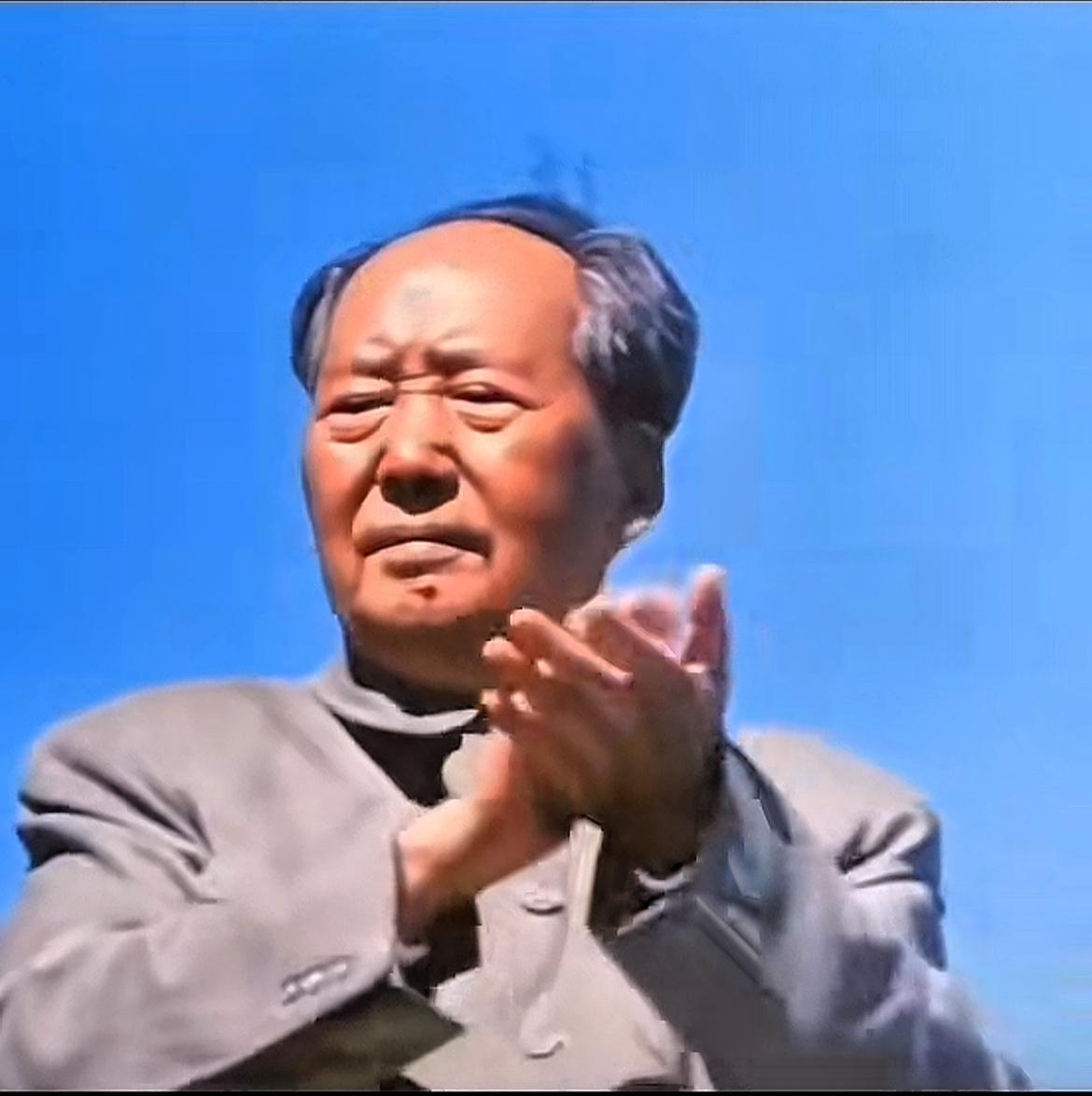 他从没说过要让大家成百万富翁，只一句“不让他们吃二遍苦”，就够让人记一辈子。