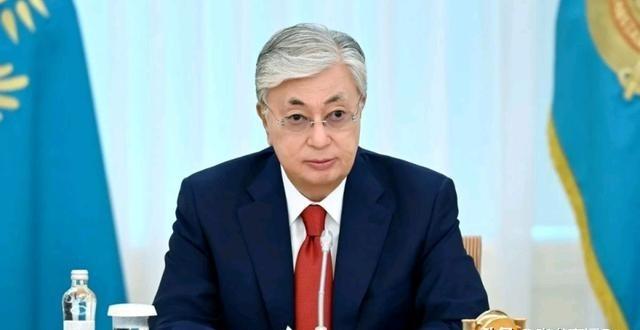 托卡耶夫这一番讲话，高市早苗估计脸上都挂不住了！托卡耶夫黑不提，白不提，偏偏在日