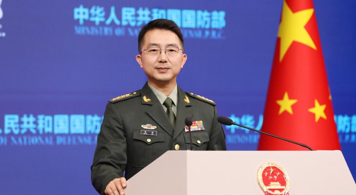 快讯！中国国防部突然宣布了。在台海周边联训背景下，授权战区指挥员在无上级指令