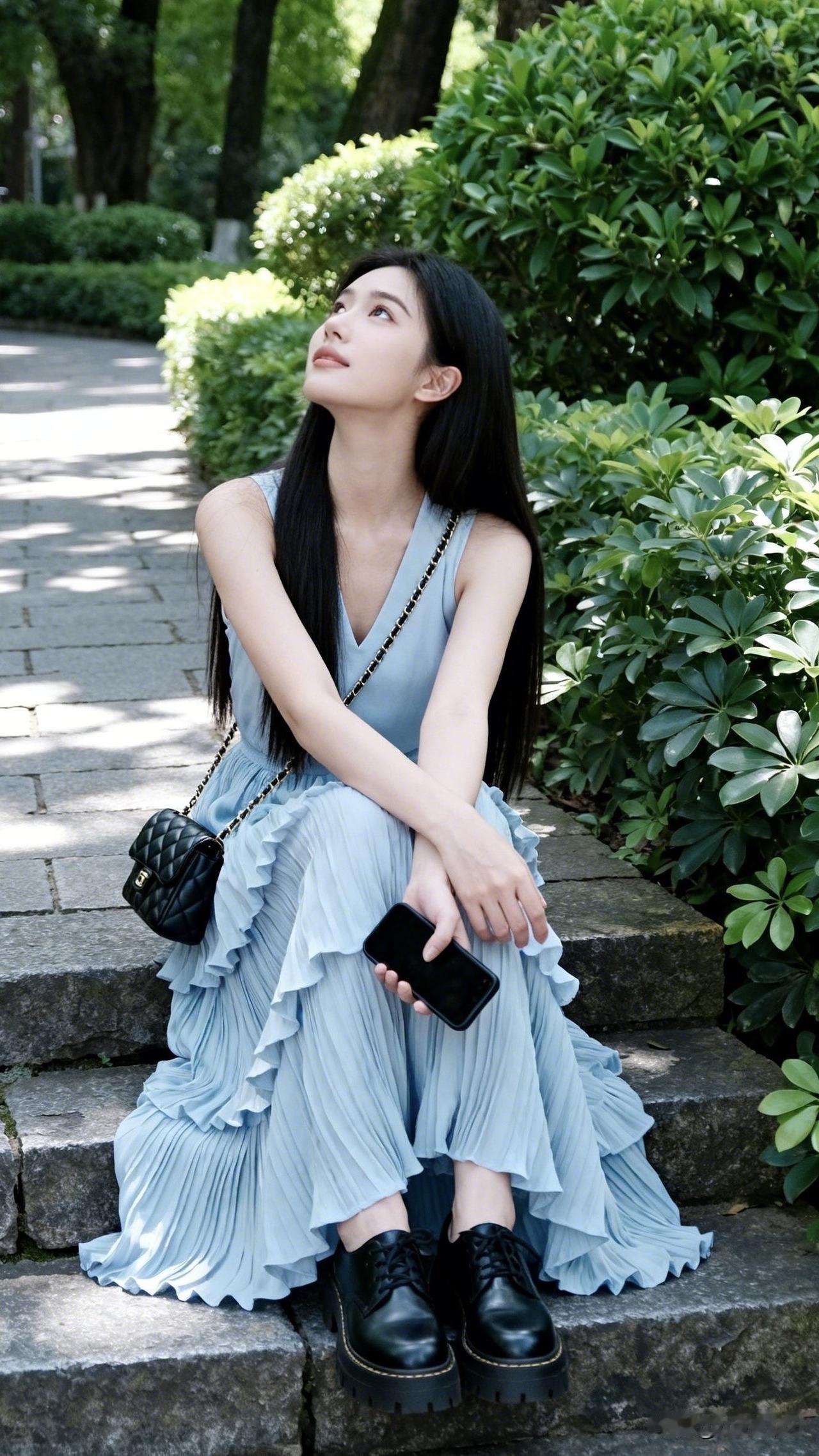 什么样的女孩子最温柔：他们都说，自己身边的长发飘飘的闺蜜，一般都是最温柔的～不懂
