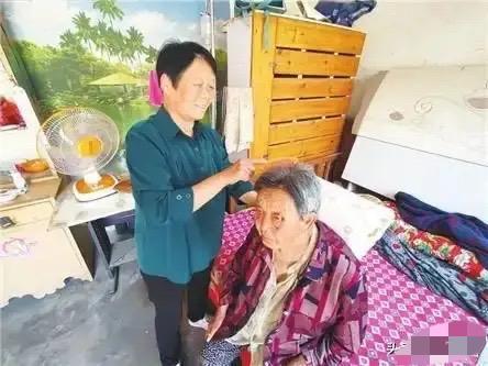 山东德州，患尿毒症的儿媳临终前放心不下自己的父母：我走了，我爸妈怎么办呀！哪知，
