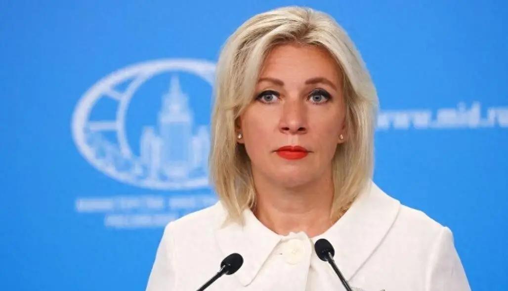 对付日本，还得是老毛子！扎哈罗娃几句话就把小日本怼得哑口无言。这套打法，我们真该