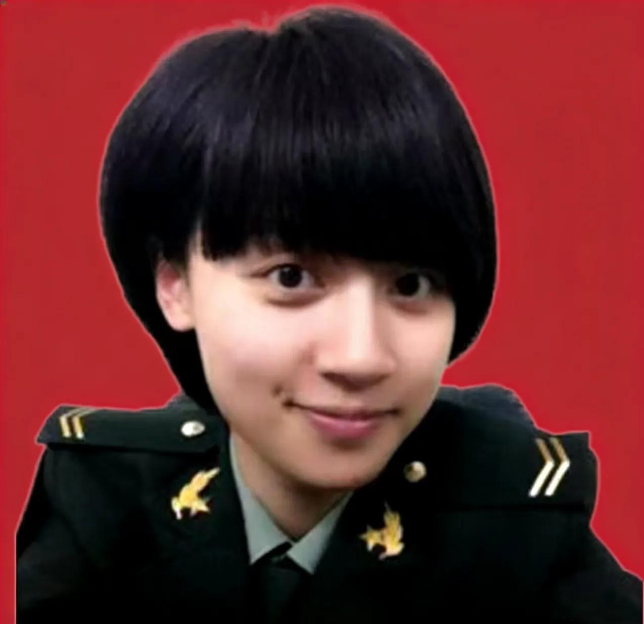 柯可，女，汉族，湖北十堰人，中共党员，中国人民解放军现役军人，国防科技大学成员。