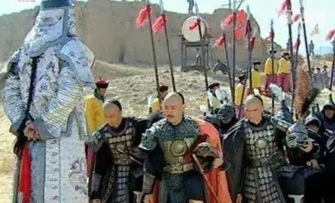 康熙下旨凌迟吴三桂麾下猛将马宝，刽子手割了三天上千刀，此人至死不吭一声，围观者无