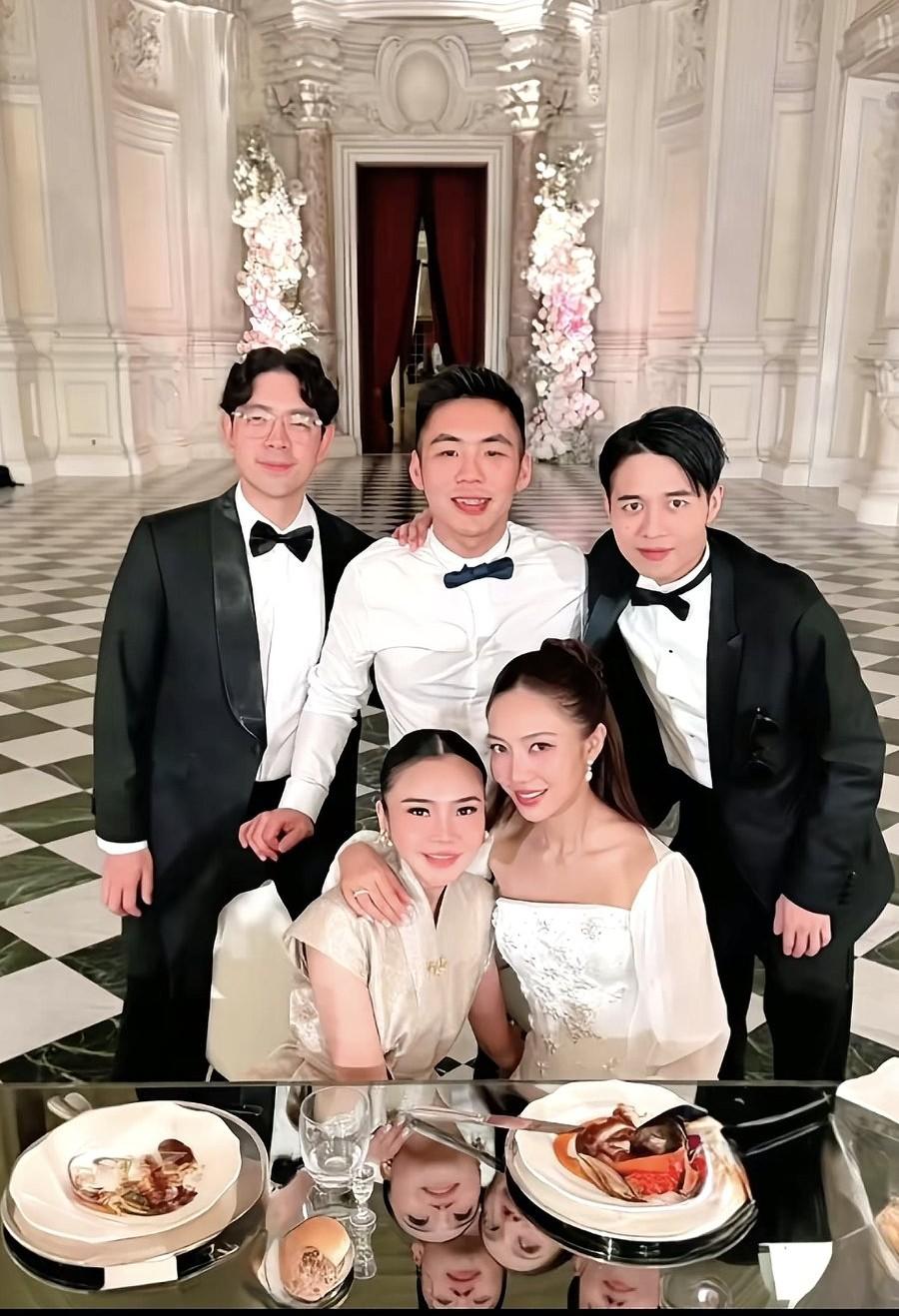 近日，何猷亨飞意大利参加香港富二代严子瑜的婚礼，放弃弟弟何猷君的婚礼答谢宴，他可