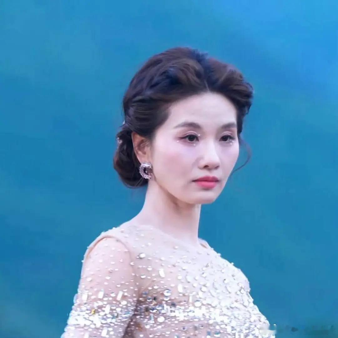 这还是我女神吗？