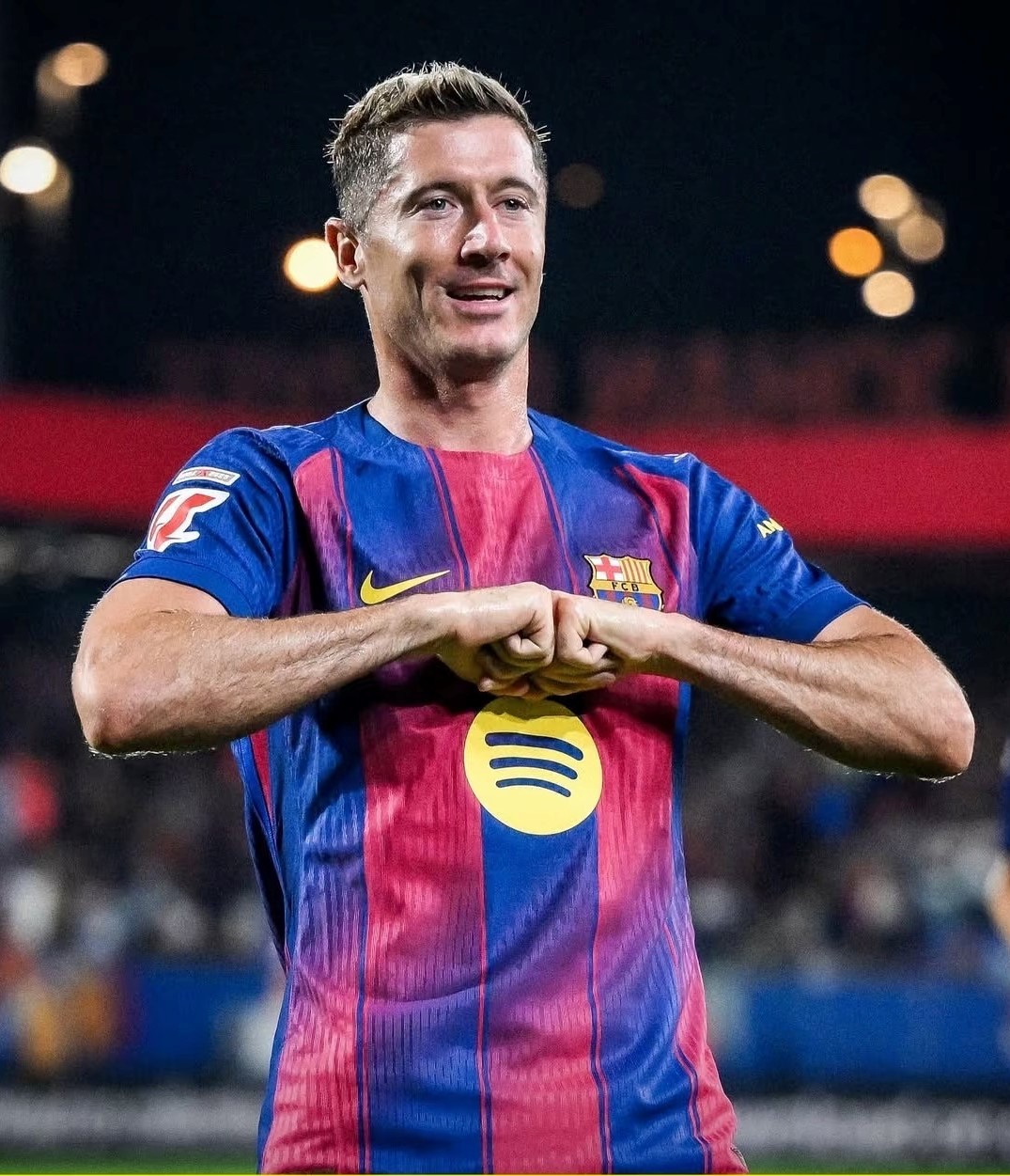 重磅！莱万离队倒计时引爆足坛！沙特天价合同碾压北美，巴萨已启动B计划！37岁的传