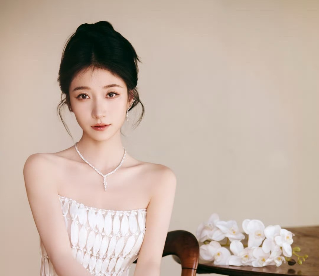 短国四美[666][666]王格格（清冷）岳雨婷（妩媚）王小亿（大气）郭宇欣（迷