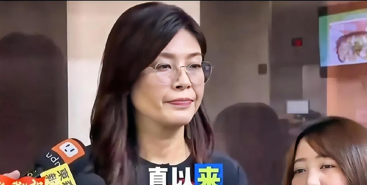邱毅教授建议郑丽文、张亚中，罗智强进行整合！郑丽文表示:都已经登记完了，不过到