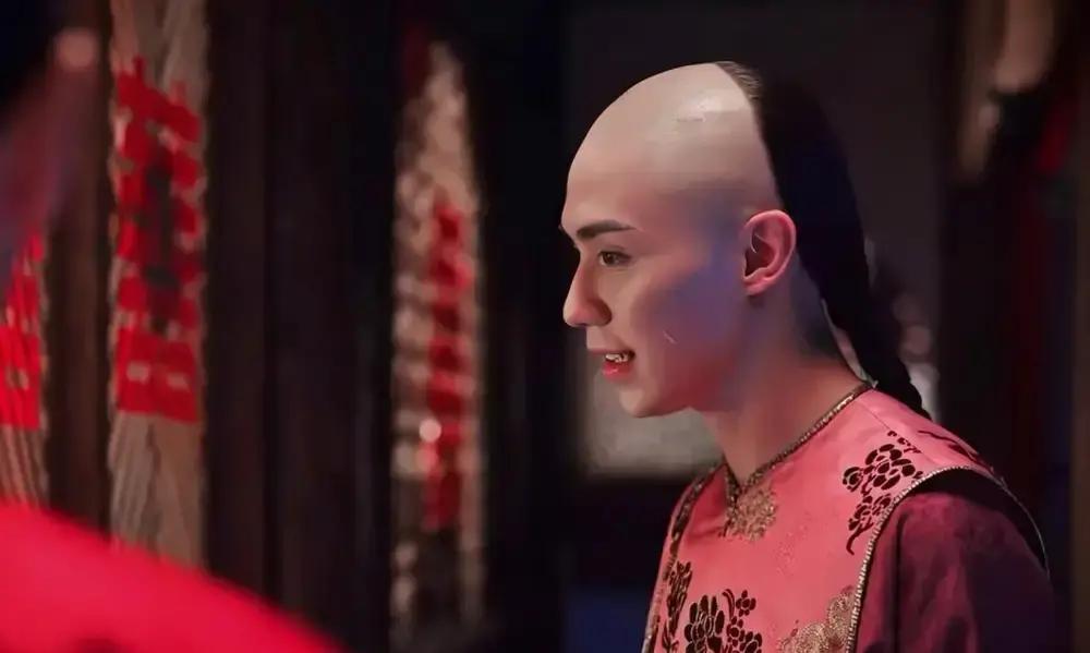 你爸偷偷给你铺路，你却想躲？别骂自己白眼狼——这是72%中国父子的死结。北