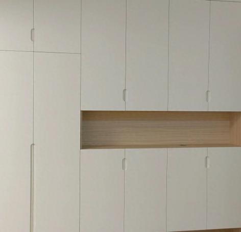 我朋友家装修三年，全屋柜门装了反弹器，现在她天天骂：这玩意儿三天两头坏！按下去弹