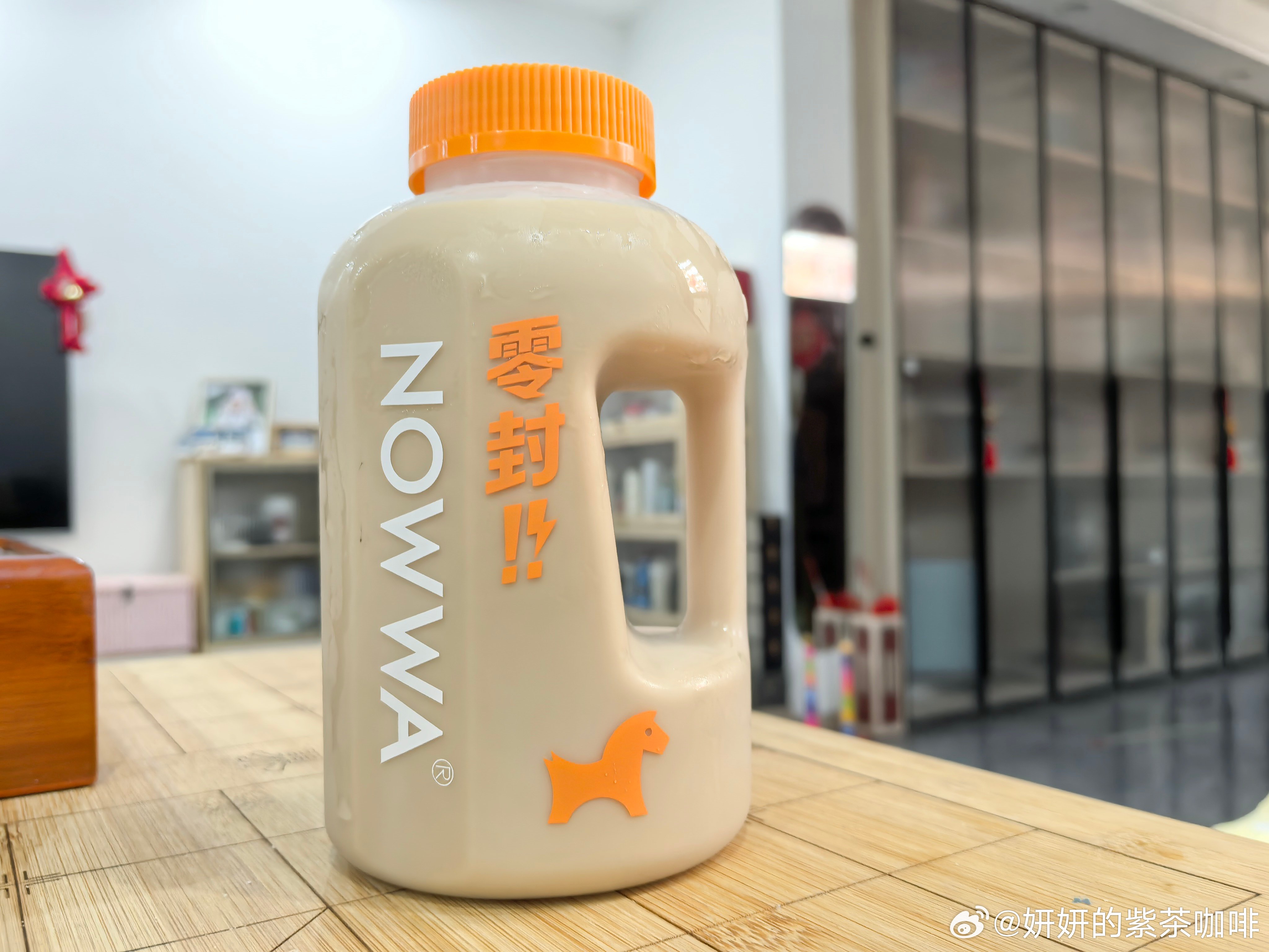 天气太热，冷饮要安排全了