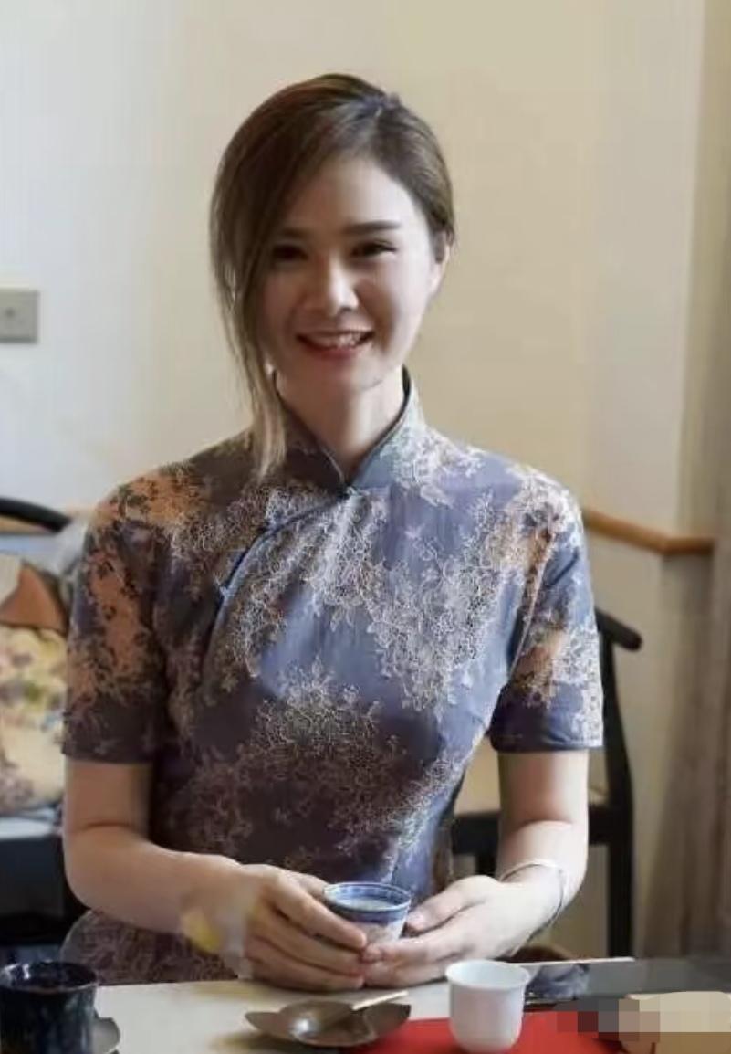 有强烈的预感，朱女士这件事之后，很多行业估计都要大洗牌了就比如说仨从事的