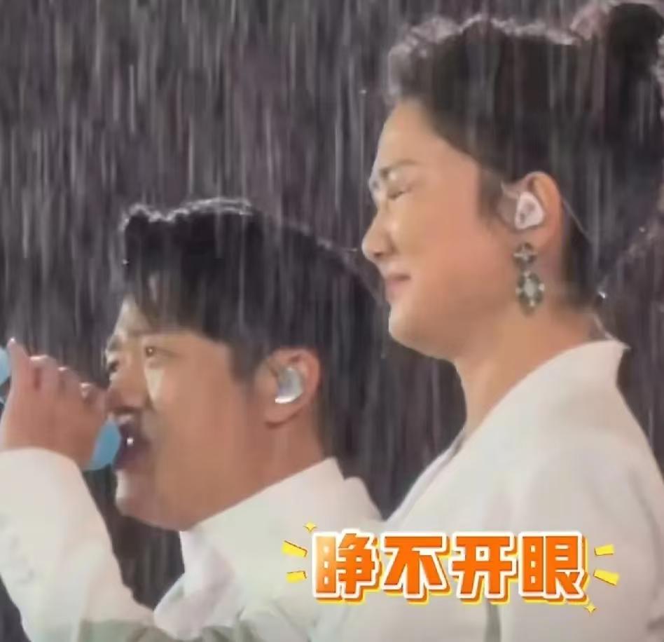 凤凰传奇，这波操作才是真正的“王炸”！3月28日深夜，凤凰传奇直接“炸”翻了全