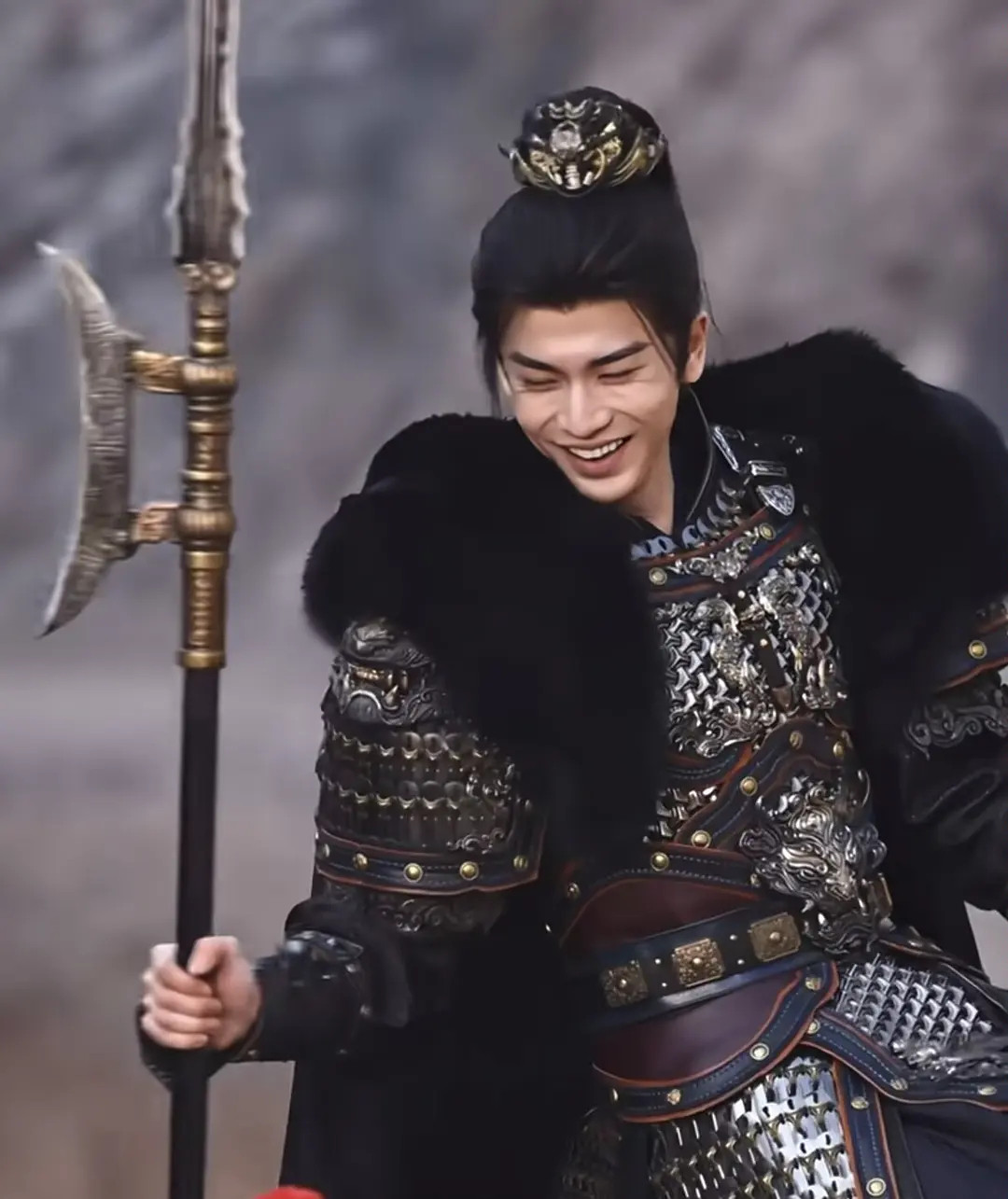 张凌赫也是照骗吗？我不接受！