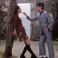 近期，张柏芝与前经纪人余毓兴的合约纠纷引发关注。2011年，余毓兴与张柏芝签订为