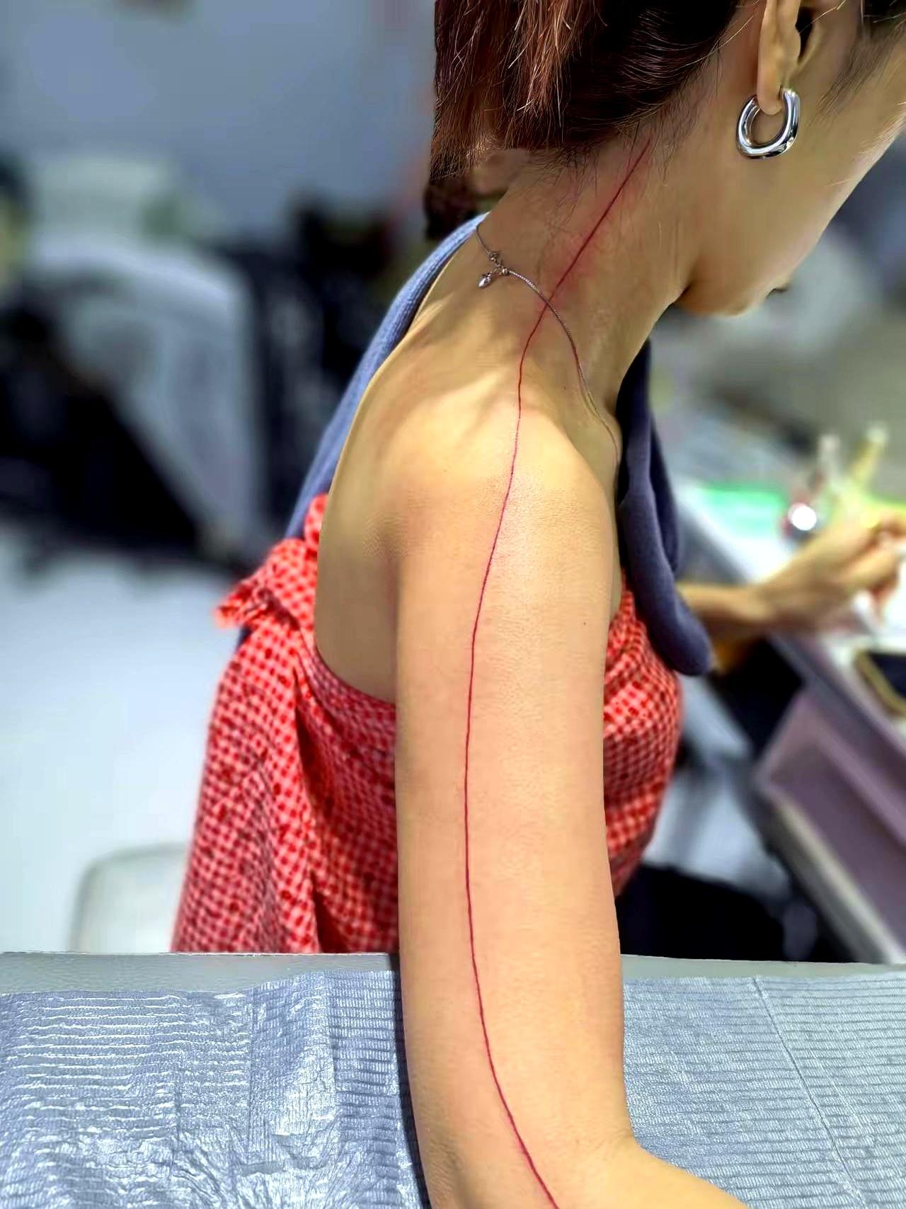 你是不是也有这毛病？看见指甲边翘起一小根倒刺，手立马就贱了，非撕不可，撕完还特