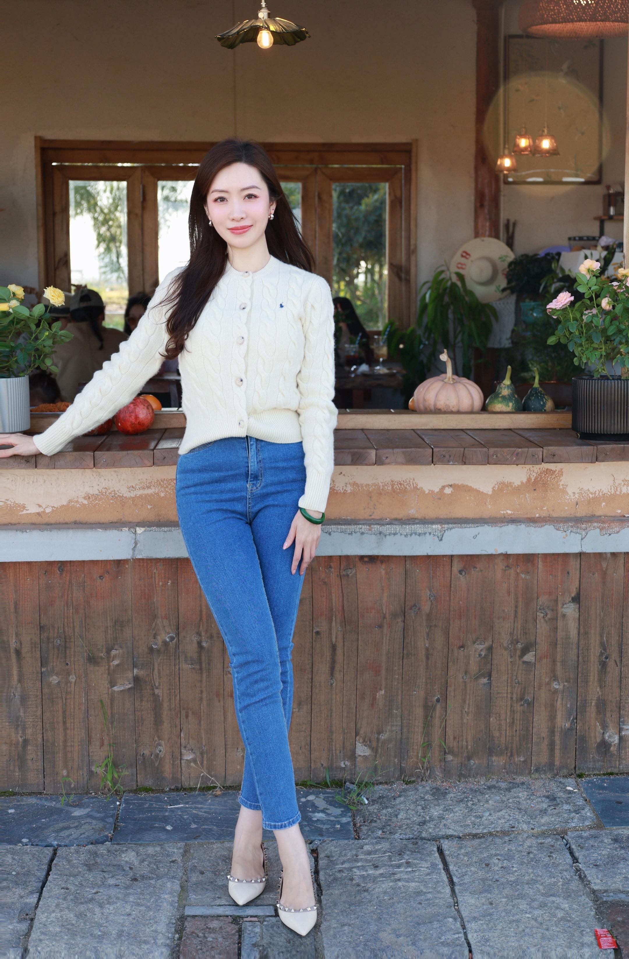 执念开始消失的时候，平静的幸福贯穿我的每分每秒.