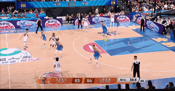 于德豪今天面对北京北汽最后时刻连续失误，都让我误以为于德豪要转回北京北汽了，幸亏